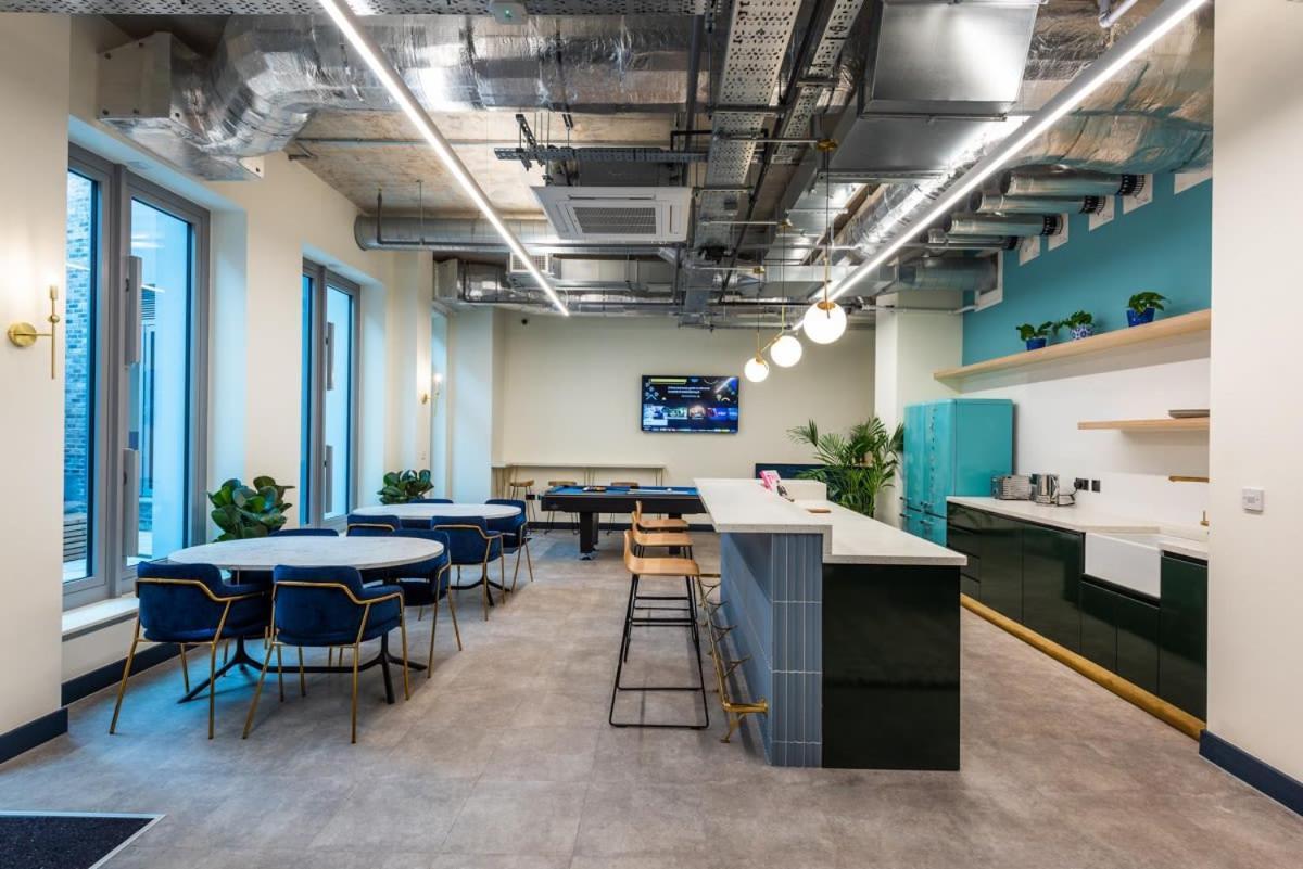 For Students Only Private Bedrooms With Shared Kitchen At Great Court In Appartamento Londra
