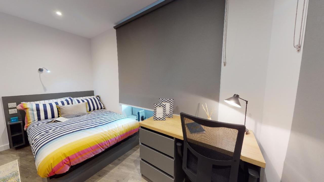 Appartamento For Students Only Private Bedrooms With Shared Kitchen At Great Court In